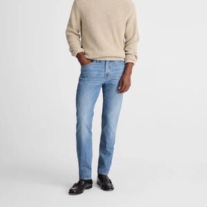 Relaxed Taper Jeans